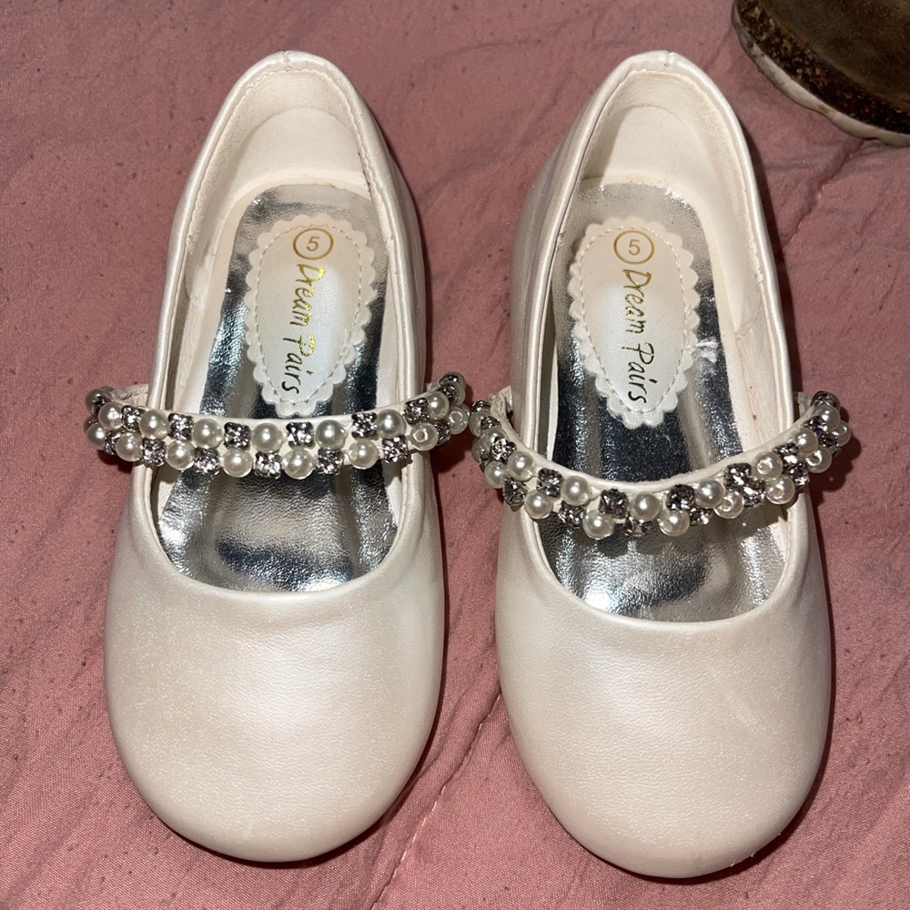 Dress shoes